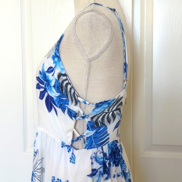 Farm Rio Floral Blue and White Minu Dress - Picture 4 of 8